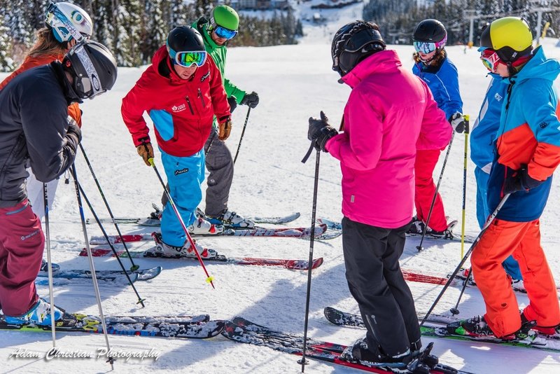 Full Season Ski & Snowboard Instructor Course – Year Out Group
